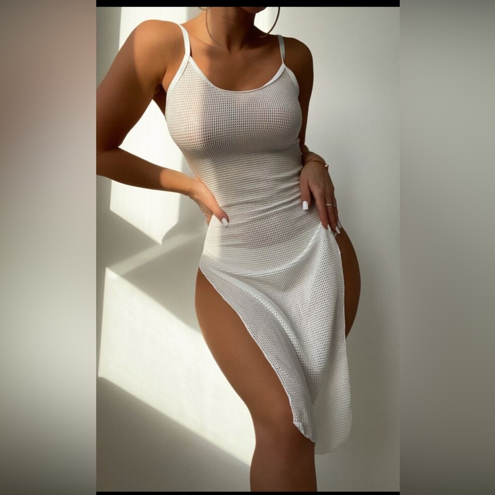 🩷. 2069. 🟰. White Mesh Cover-Up Dress